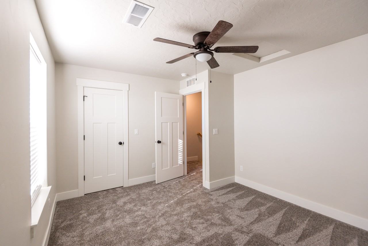 212 Stonegate Ln #212 - Photo 6 of 10