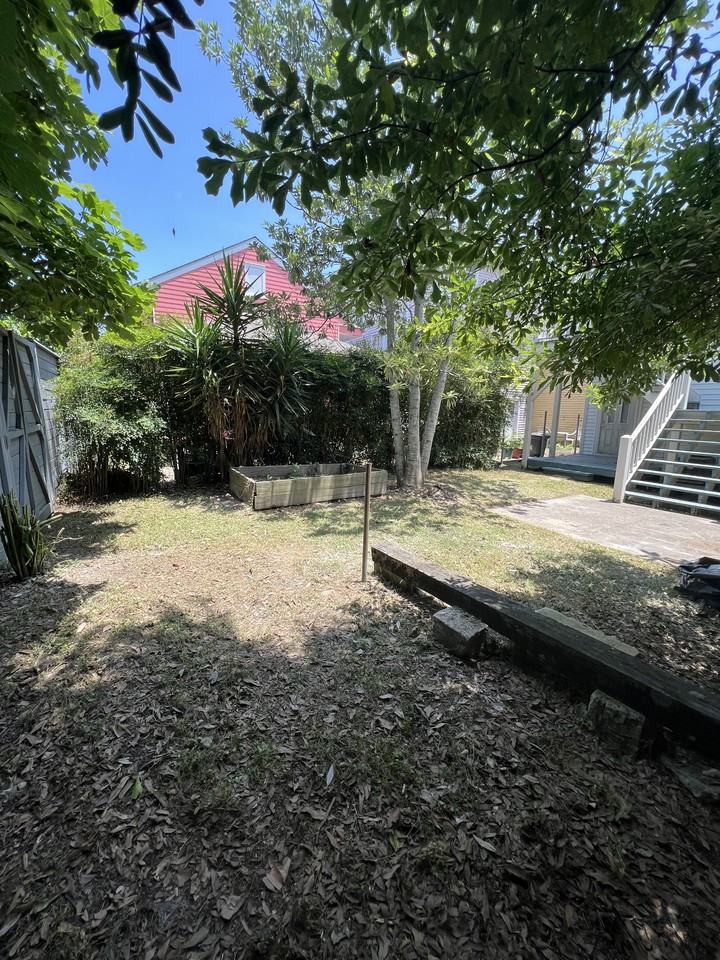 2015 Camp St #A - Photo 5 of 6