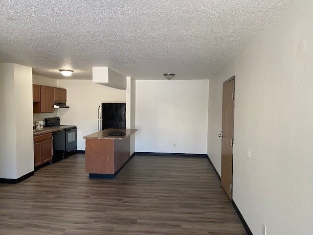 525 13th St S #100 - Photo 2 of 7