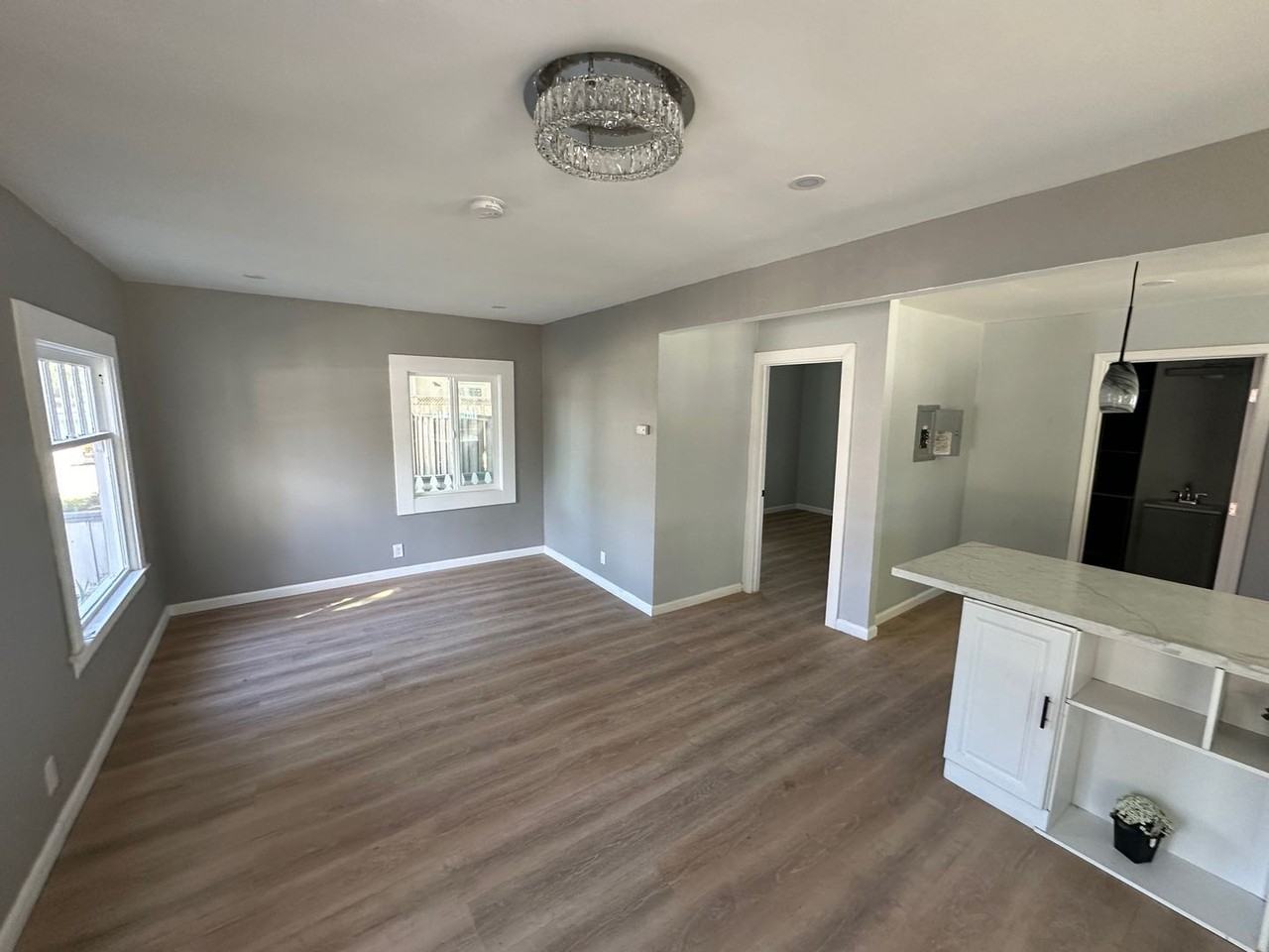 135 Market St - Photo 6 of 25