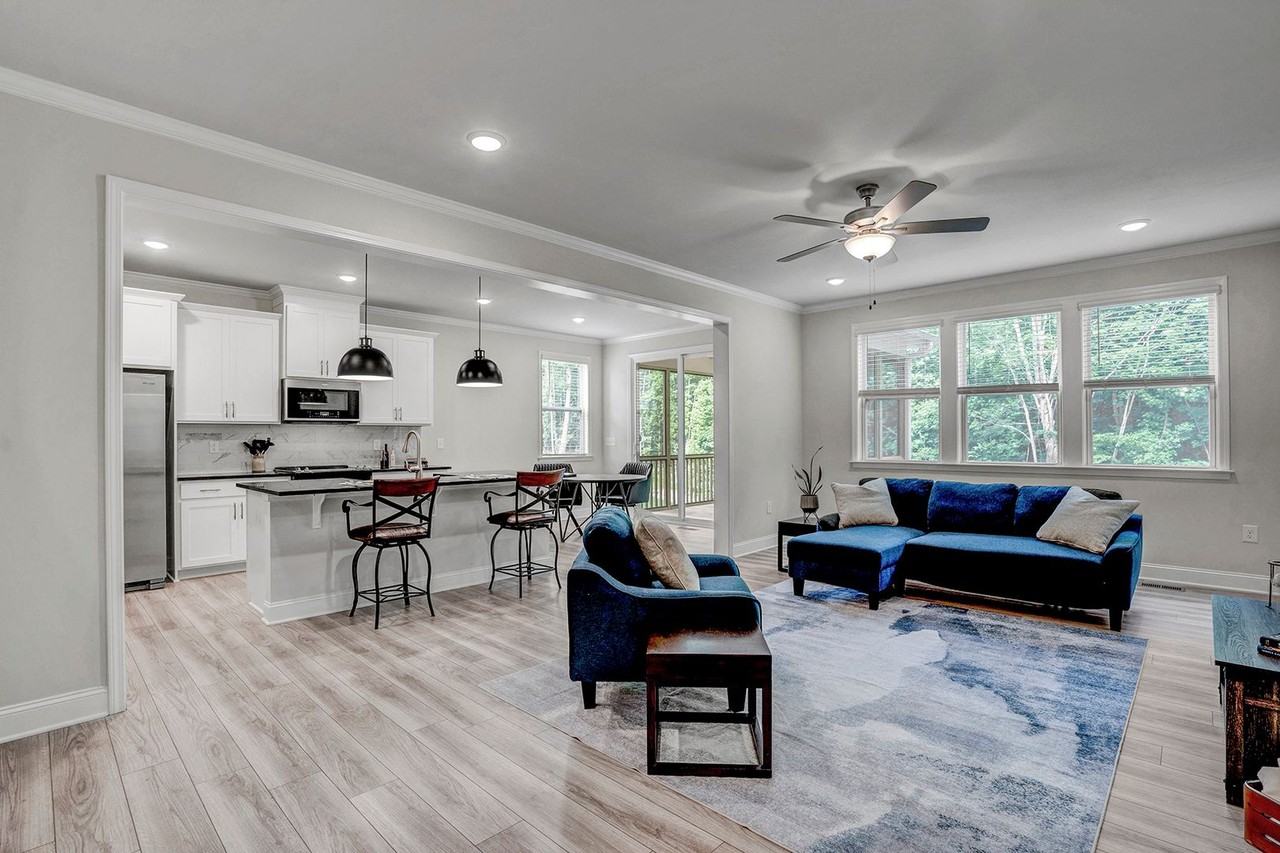 220 Karlov Rd - Photo 6 of 29