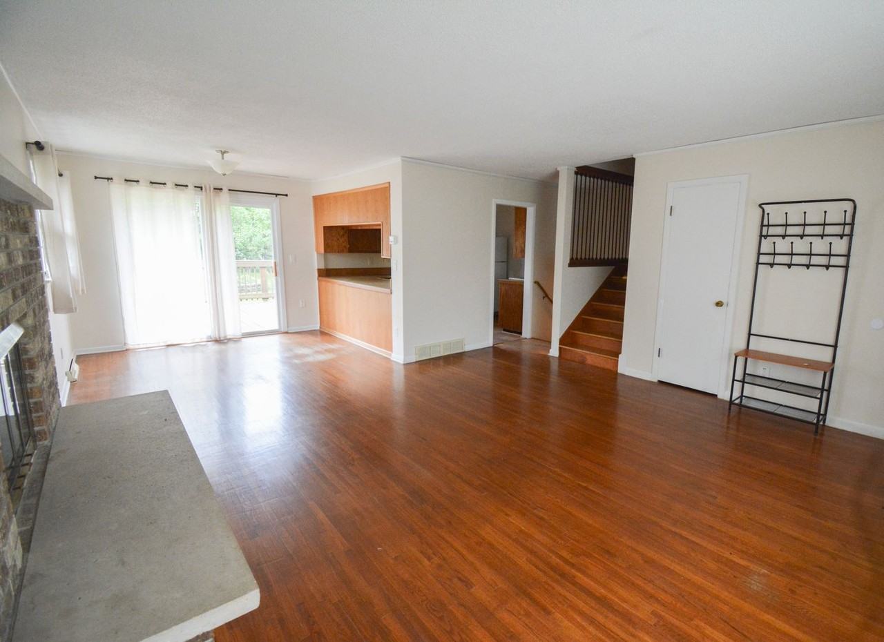 608 22nd St Ne - Photo 2 of 22