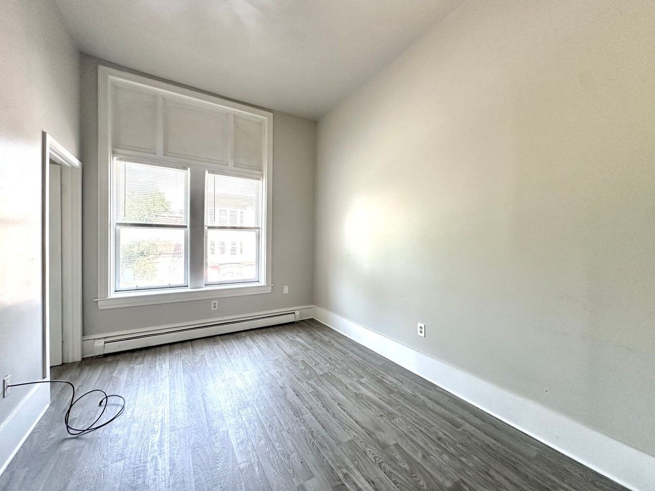 Hill Cafe - Photo 4 of 12