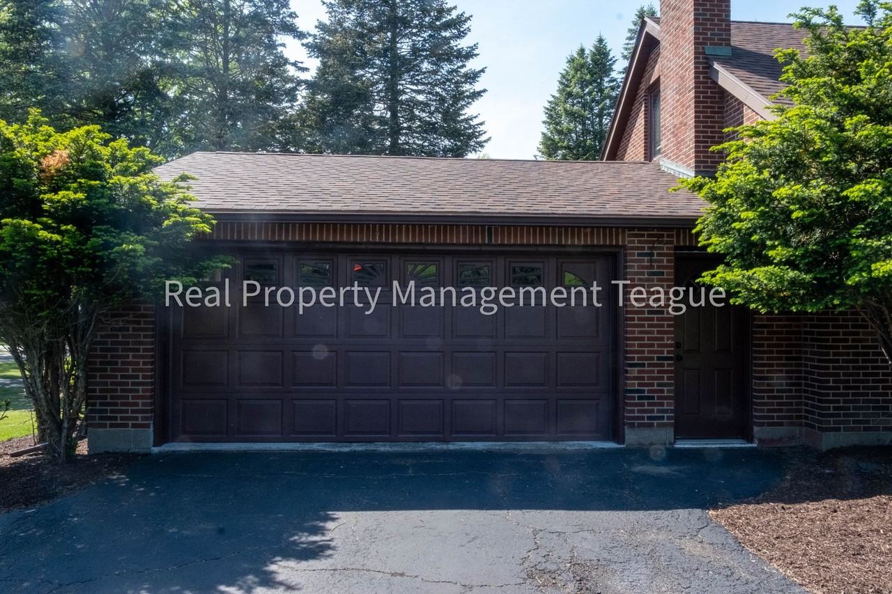 51 Old Troy Rd - Photo 3 of 41