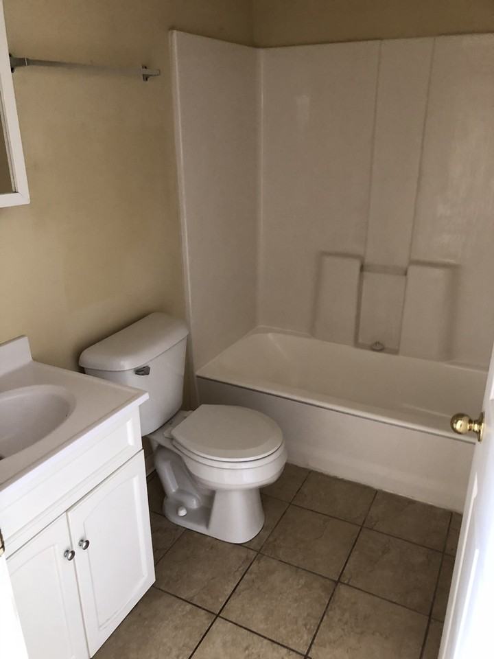 327 N. Palm Street - Photo 3 of 4
