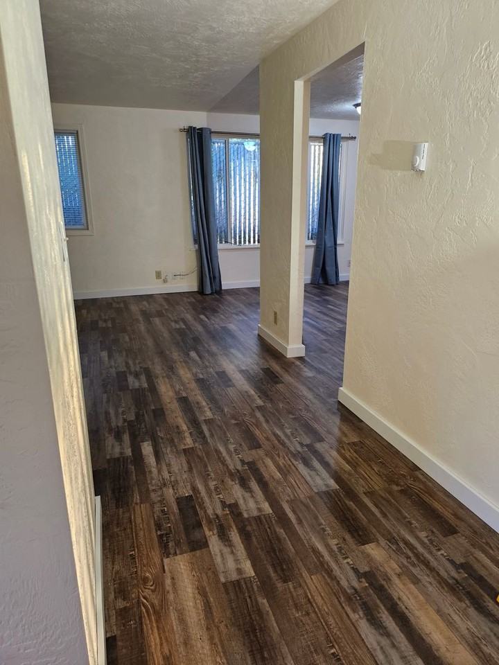 980 N Cloverleaf Loop - Photo 7 of 8