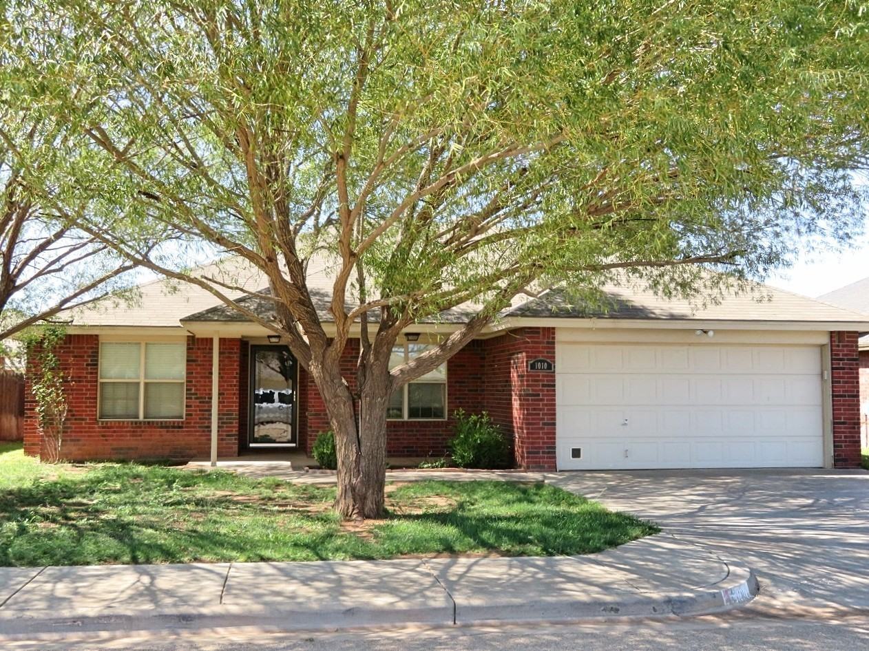 1010 Oakridge Ave - Photo 2 of 10