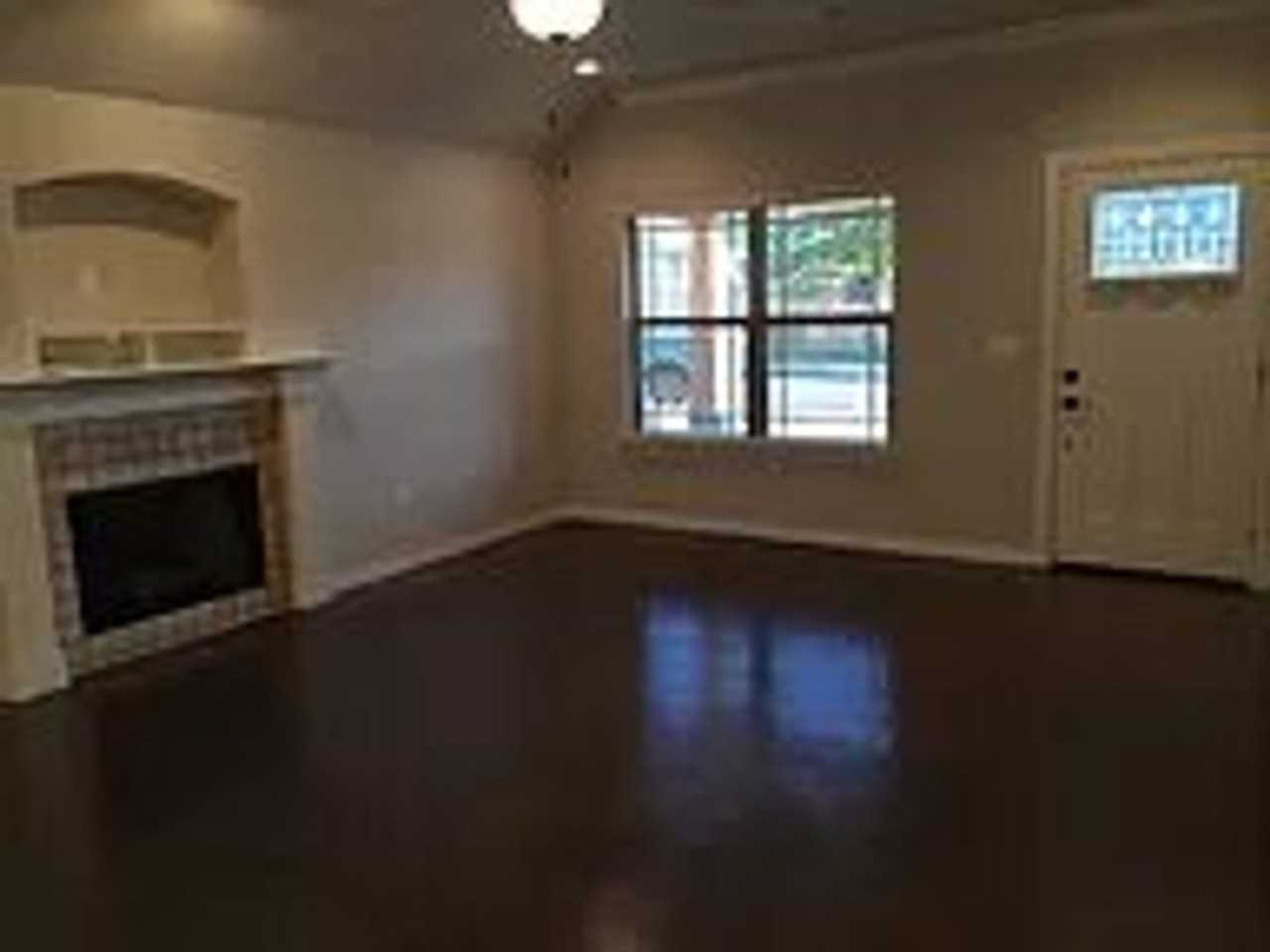 218 E Granada St - Photo 2 of 13