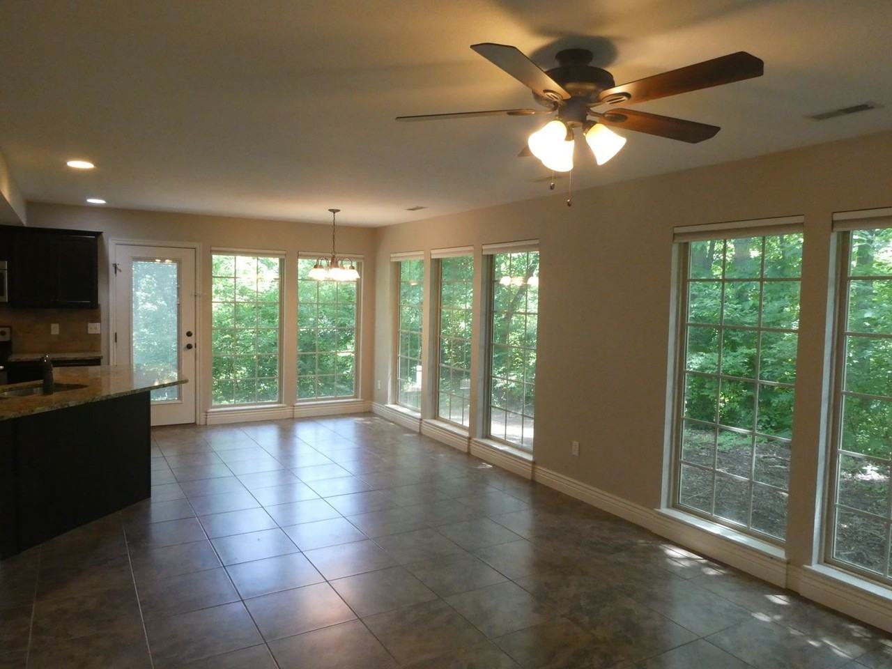2914 S Scott Blvd - Photo 2 of 18