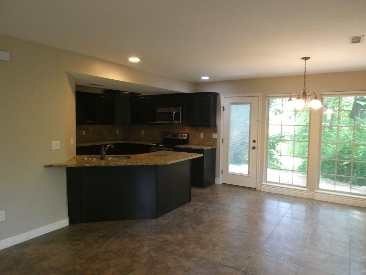 2914 S Scott Blvd - Photo 3 of 18