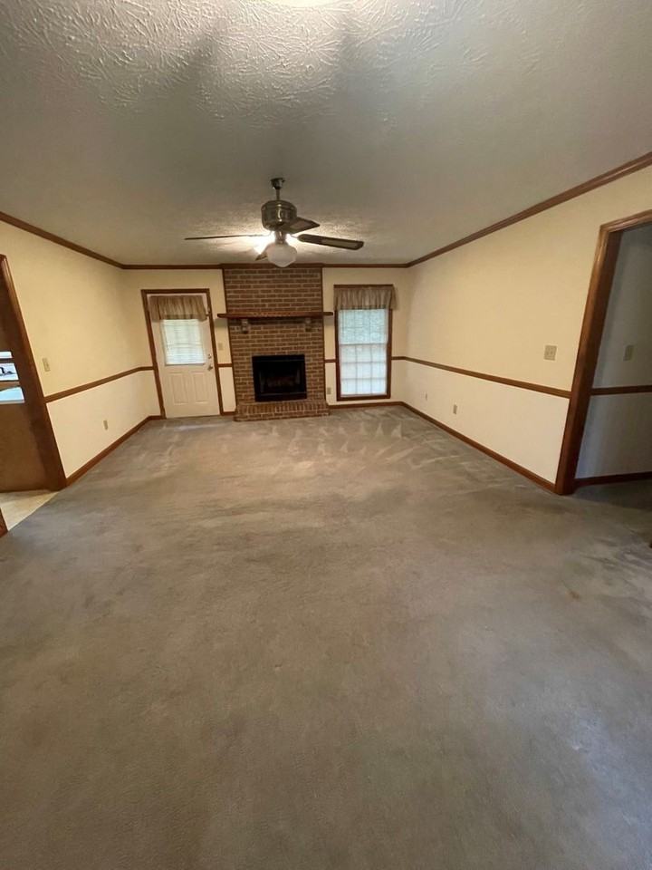 126 Meadowland Trl - Photo 3 of 9