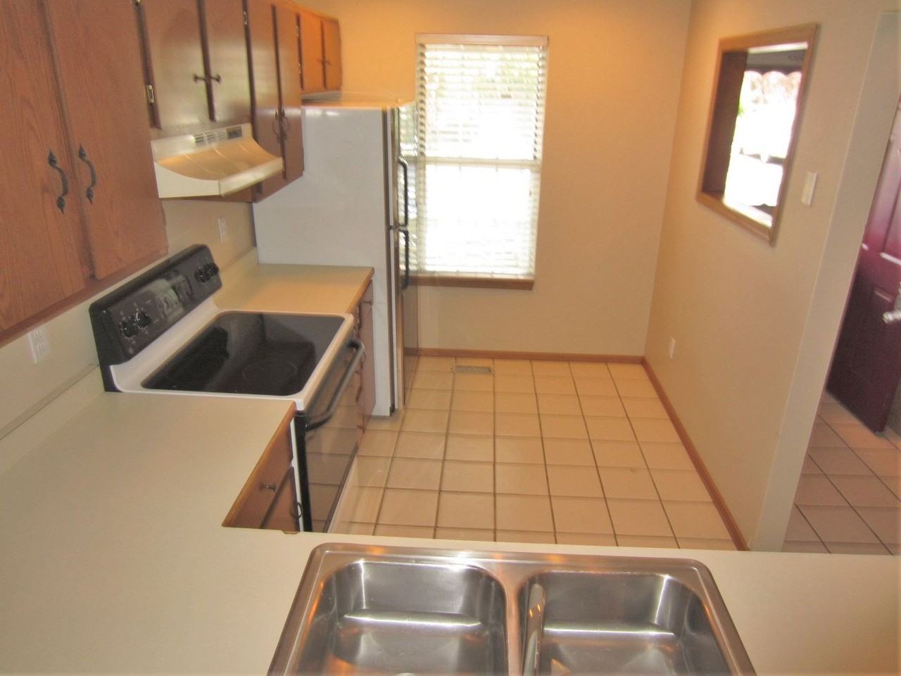 2528 Blazek Loop - Photo 2 of 11