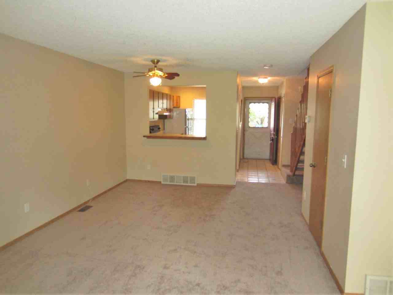 2528 Blazek Loop - Photo 4 of 11