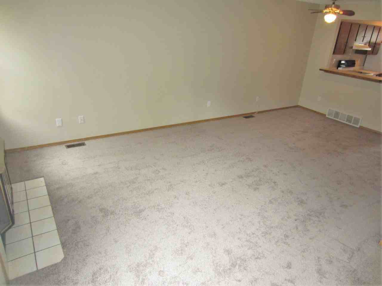 2528 Blazek Loop - Photo 5 of 11