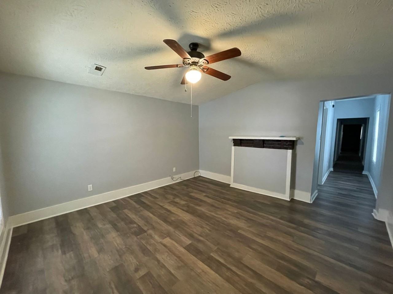 743 Whitney Ave - Photo 2 of 11