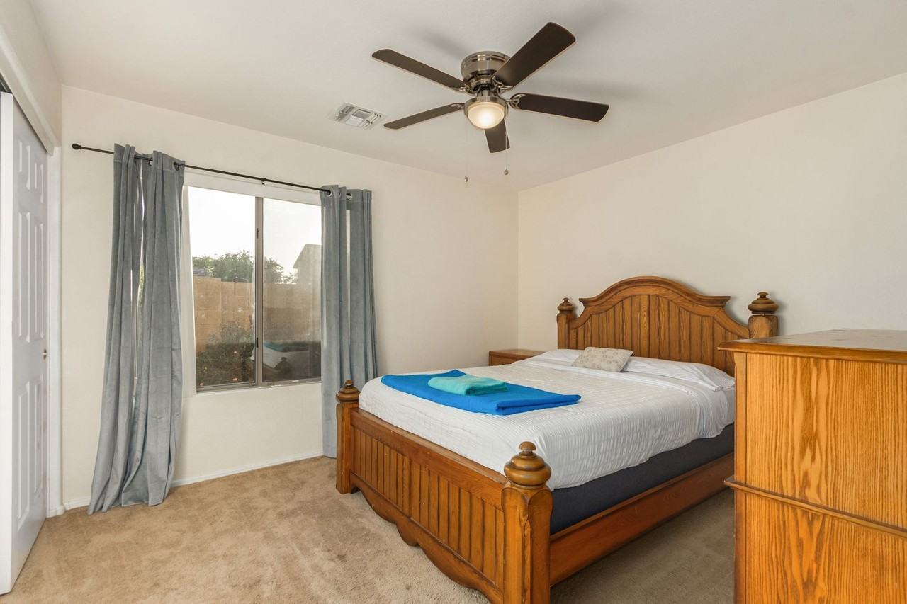 8440 W Alex Ave - Photo 7 of 44