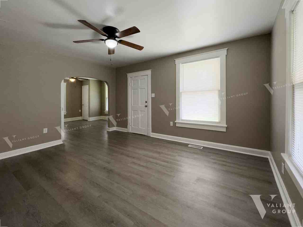 1036 E Blaine St - Photo 2 of 13