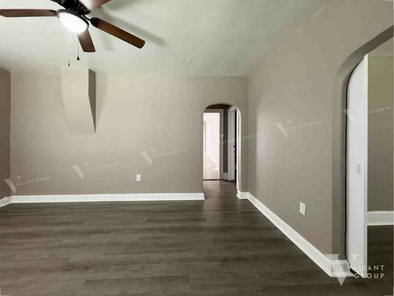 1036 E Blaine St - Photo 3 of 13