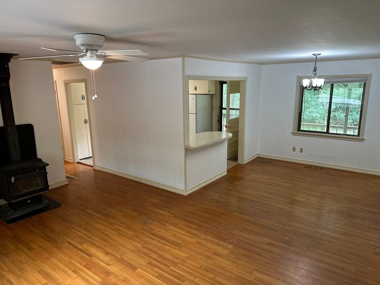 1655 W Markham Rd - Photo 3 of 12