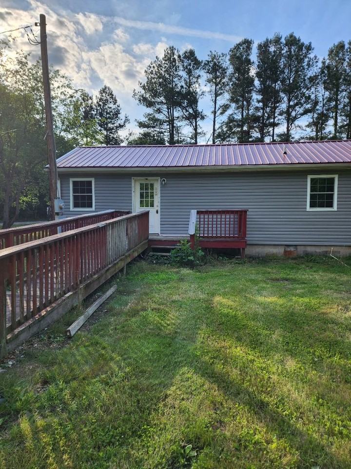 700 Proctors Purchase Rd - Photo 2 of 20