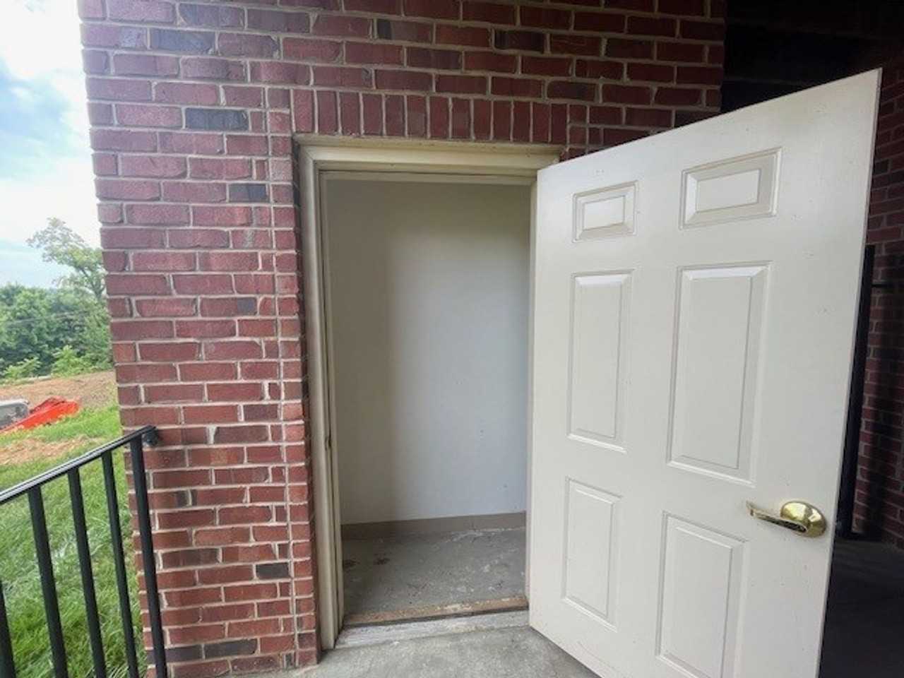 4801 Lyons View Pike - Photo 4 of 14
