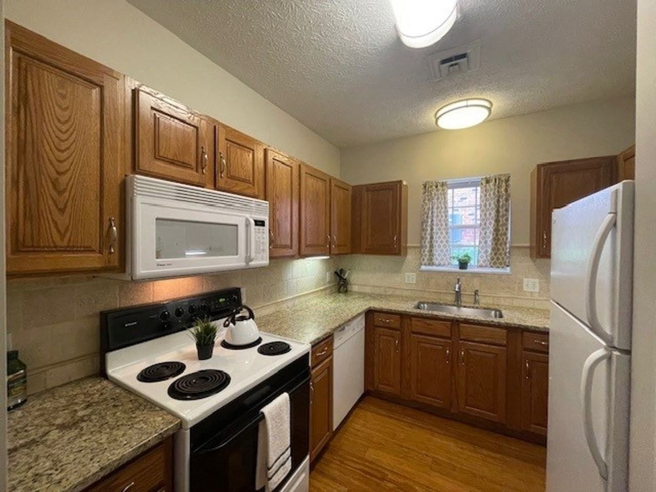 4801 Lyons View Pike - Photo 7 of 14