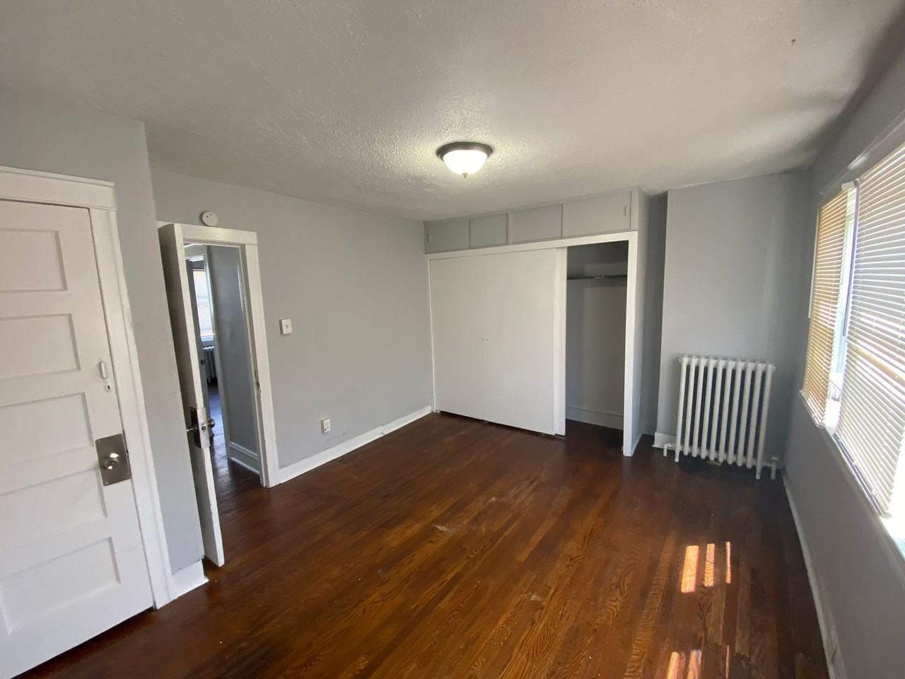 7125 Emerson Ave - Photo 7 of 10