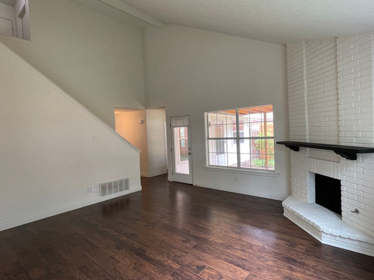 9238 Ridge Branch St - Photo 3 of 19