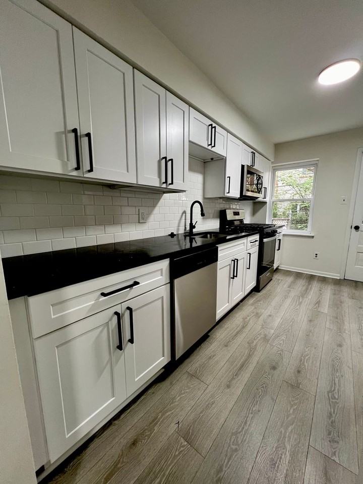 4838 Hoopes St - Photo 4 of 15