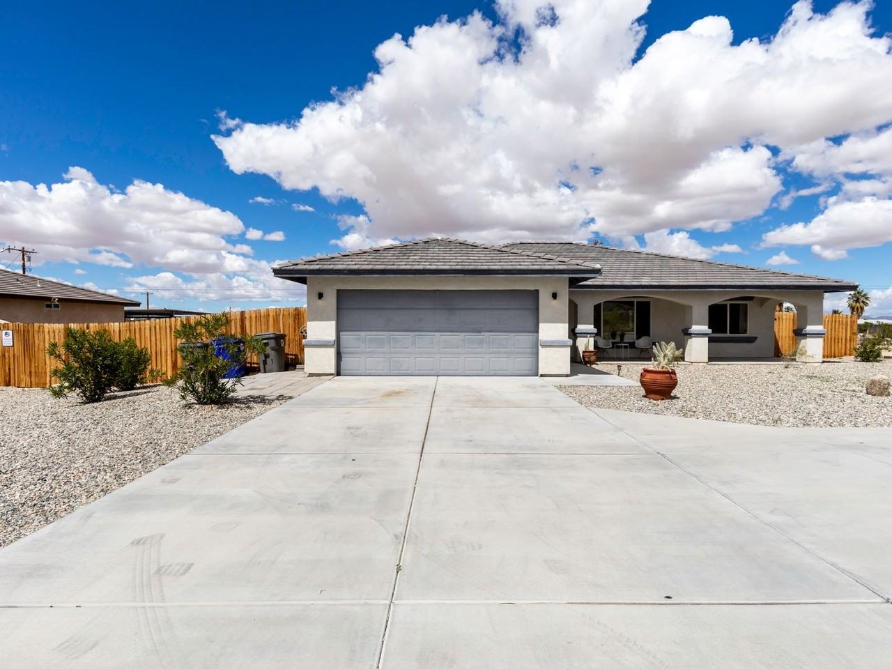 74350 National Park Dr - Photo 2 of 23