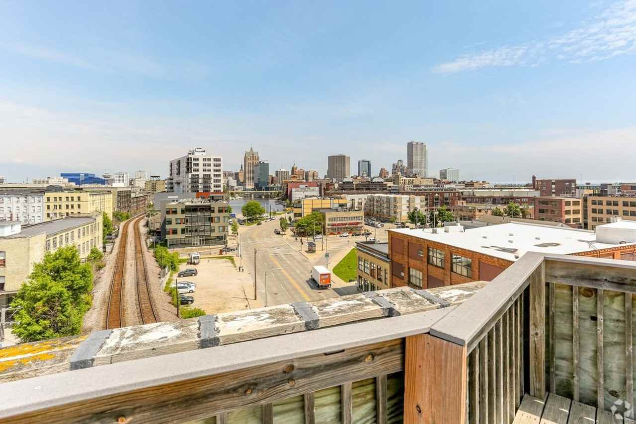 Historic Fifth Ward Lofts - Photo 7 of 38