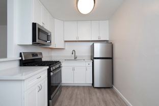 Aztec Pacific Apartments - Photo 1 of 1