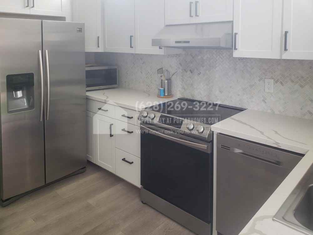 1476 Kenneth Dr - Photo 3 of 27