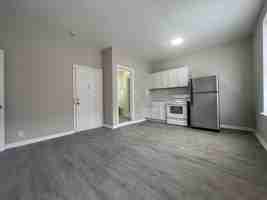 featured image of 3943 W 26th St