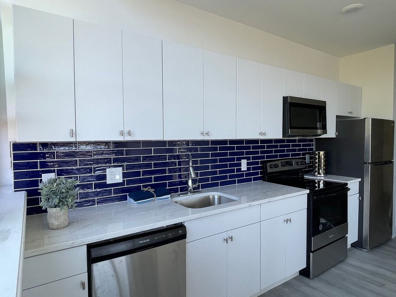 1600 West Hunting Park - Photo 5 of 15