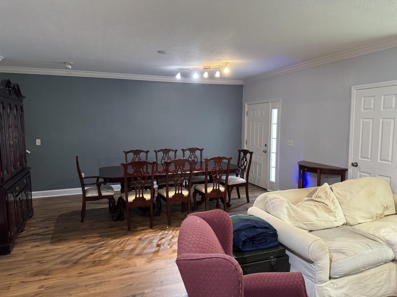 204 East South Street #1055 - Photo 6 of 19