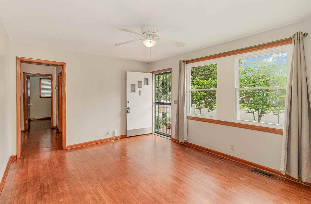 6117 Morrow Rd - Photo 3 of 15