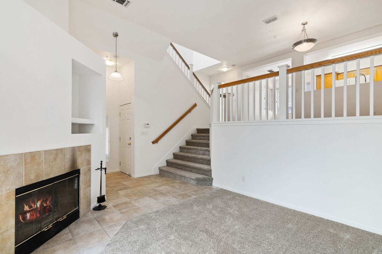 470 E 2nd St - Photo 3 of 18