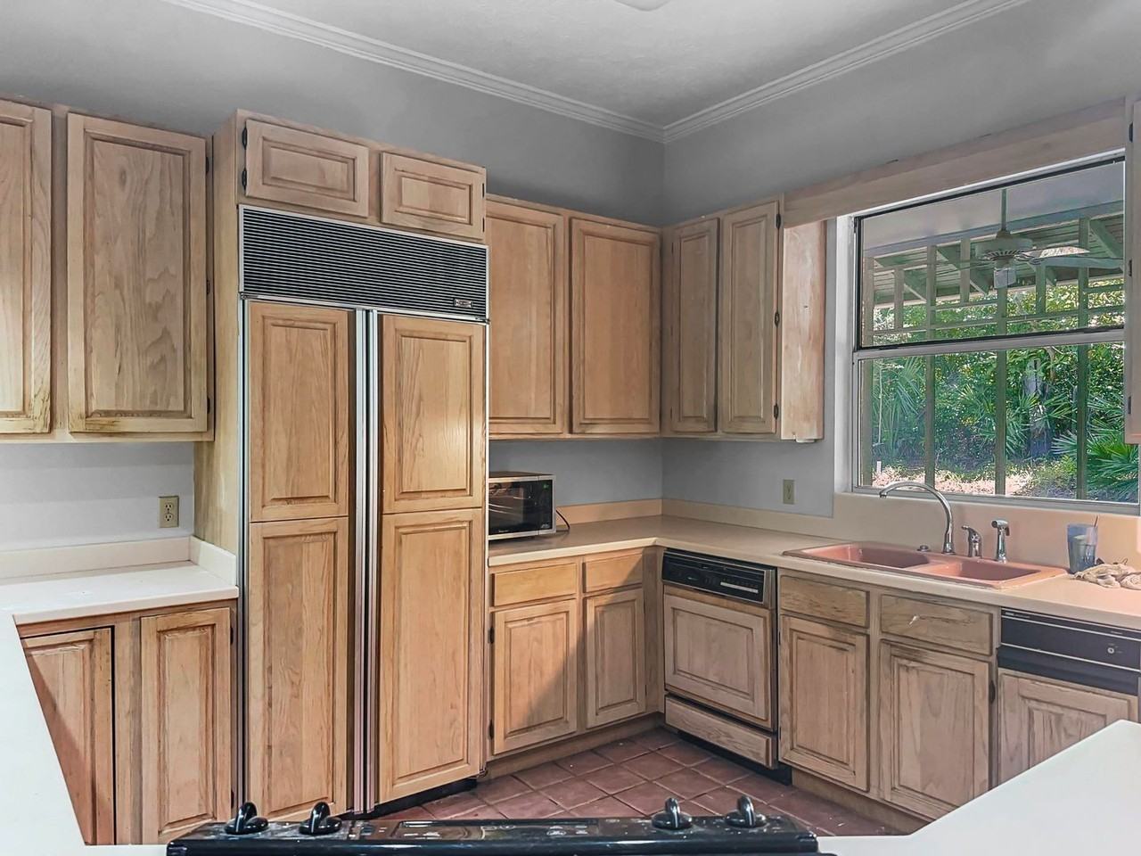 216 Sundial St - Photo 6 of 46