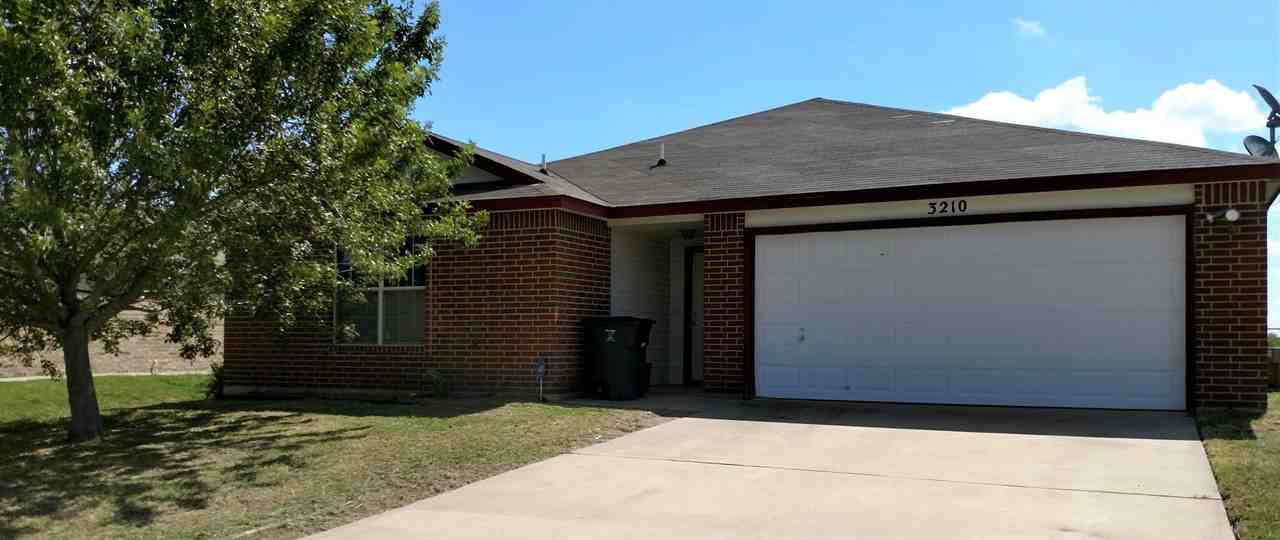 3210 Viewcrest Dr - Photo 2 of 17