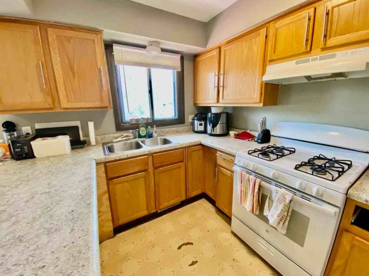 613 Van Buren St Ne - Photo 7 of 21