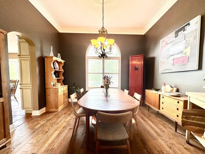 21 Windfield Cres - Photo 3 of 14