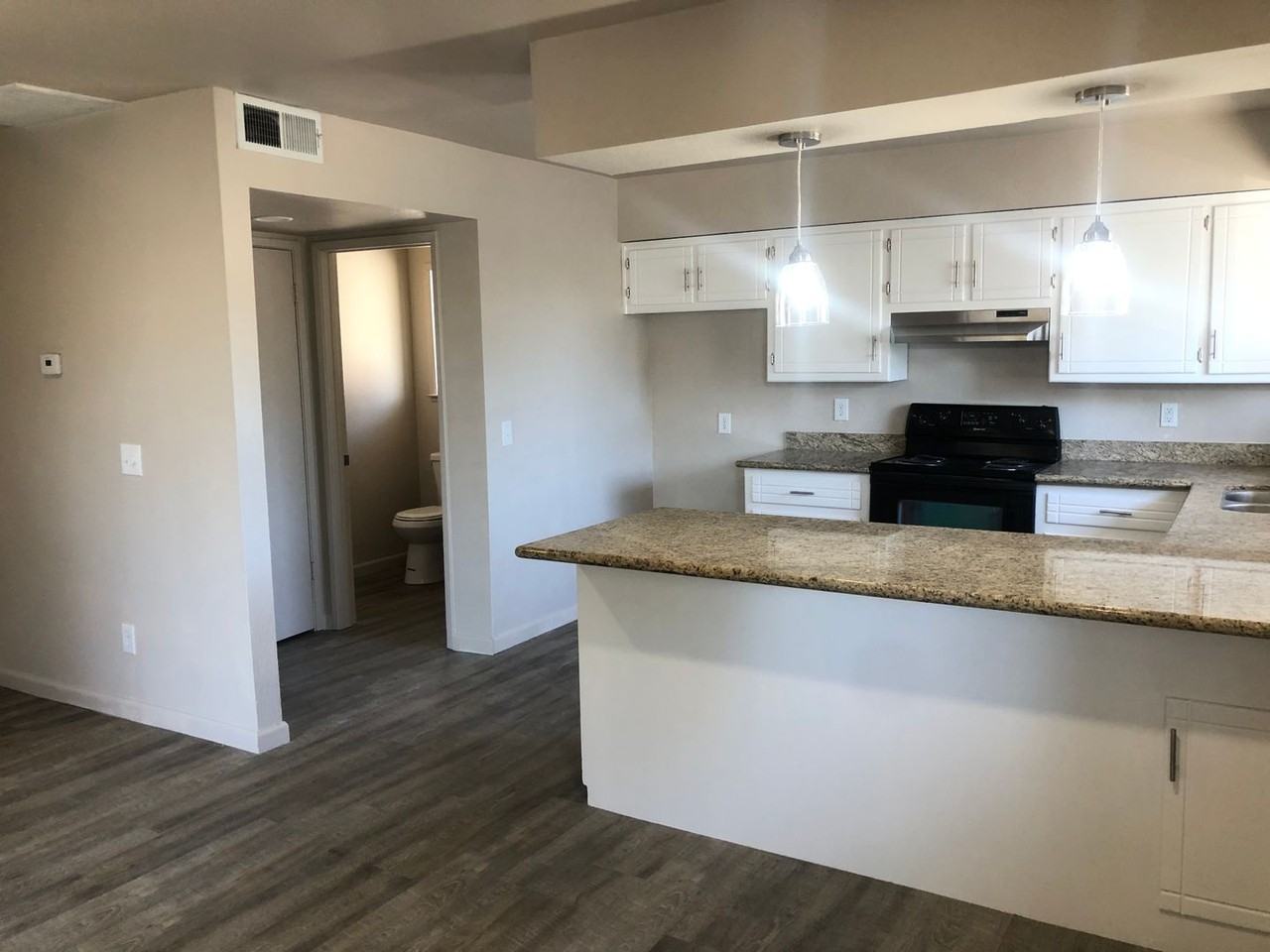 I St 1726-1728 - Photo 3 of 23