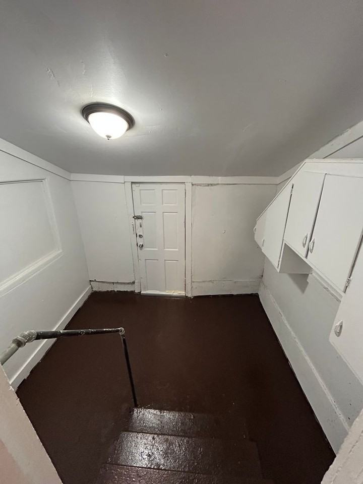 549 Lamberton St - Photo 6 of 14