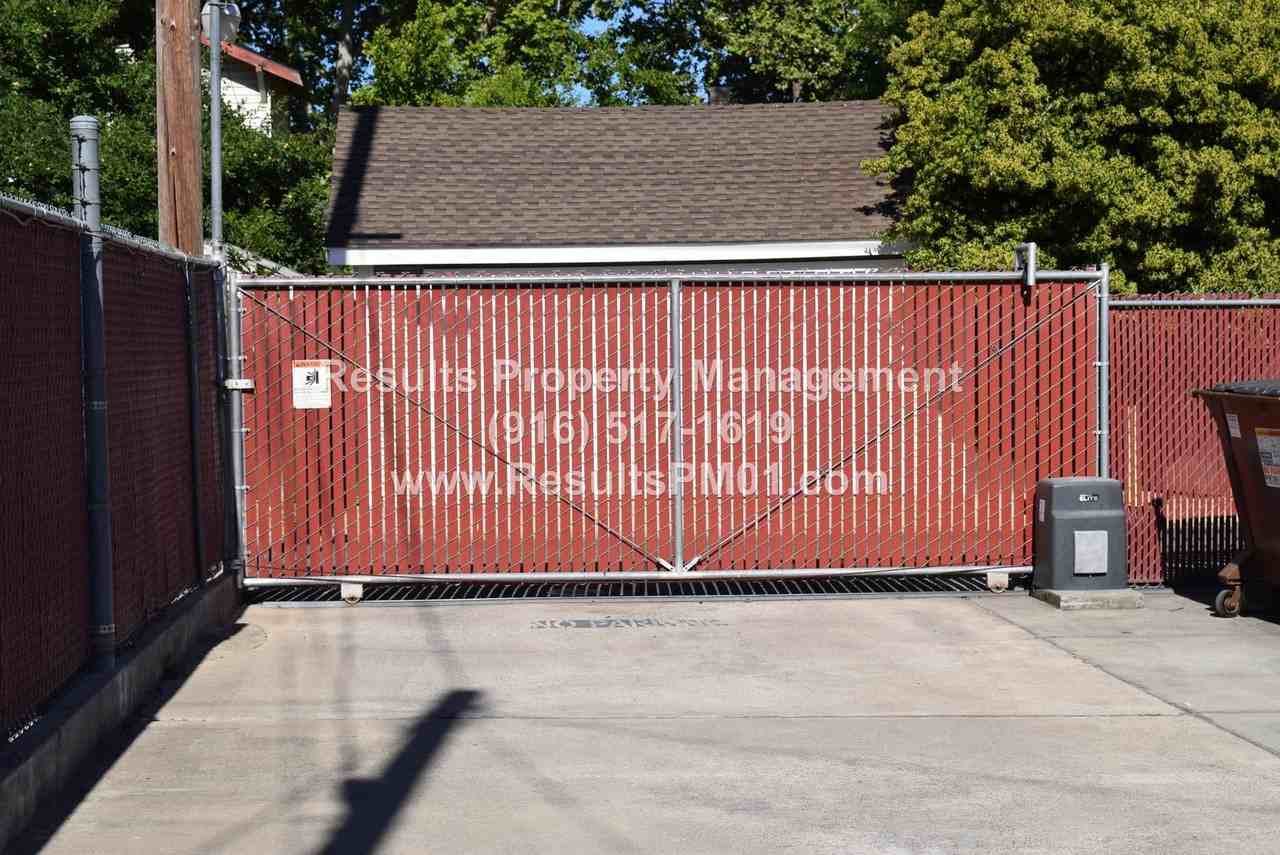 139 Riverside Ave Unit B - Photo 2 of 9