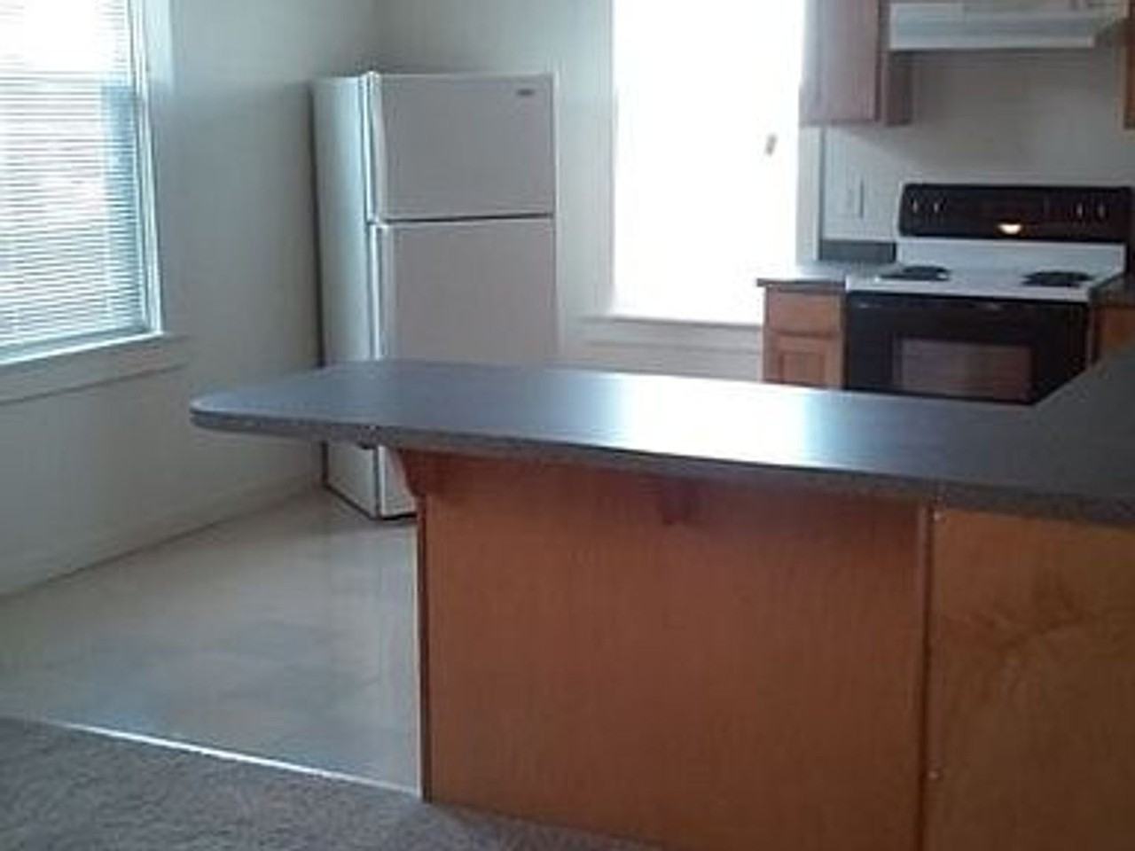 2-Bedroom Apartments Steps from WWU & Downtown - Photo 3 of 19