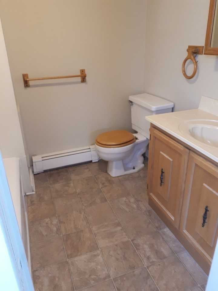 184 Christina St S #2 - Photo 7 of 8