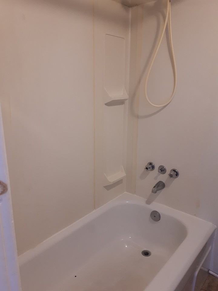 184 Christina St S #2 - Photo 5 of 8