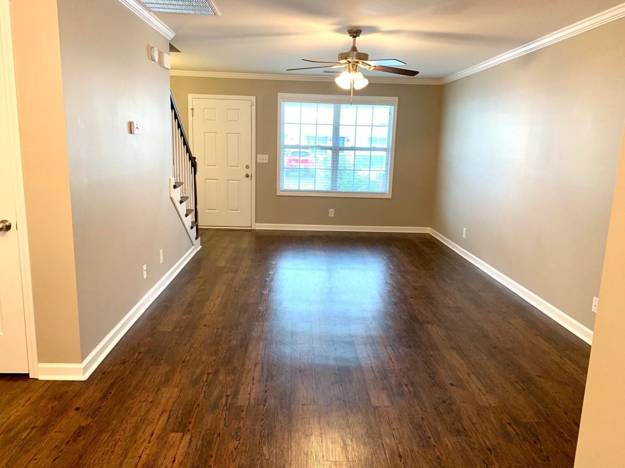 318 Sam Houston Cir - Photo 5 of 20