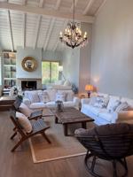 featured image of 601 Acorn Ct